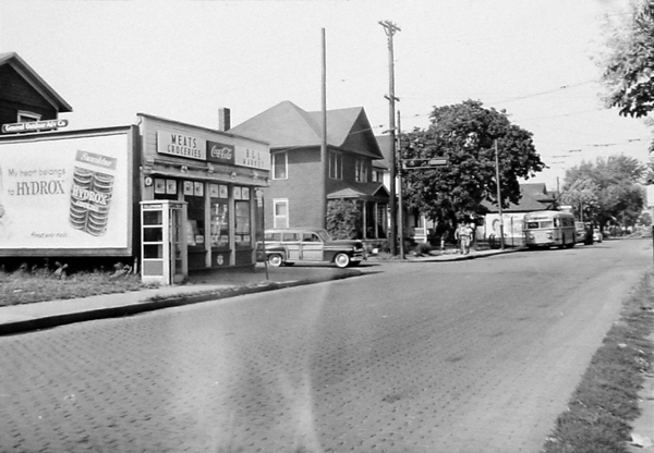 B&L Market South Broadway 1955